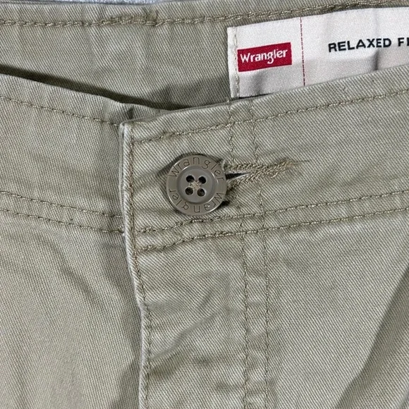 Wrangler Mens Relaxed Fit Cargo Pants Khaki Tan 34x30 - Picture 3 of 8